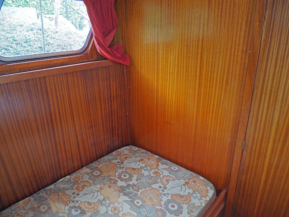 Aft cabin, Accommodation
